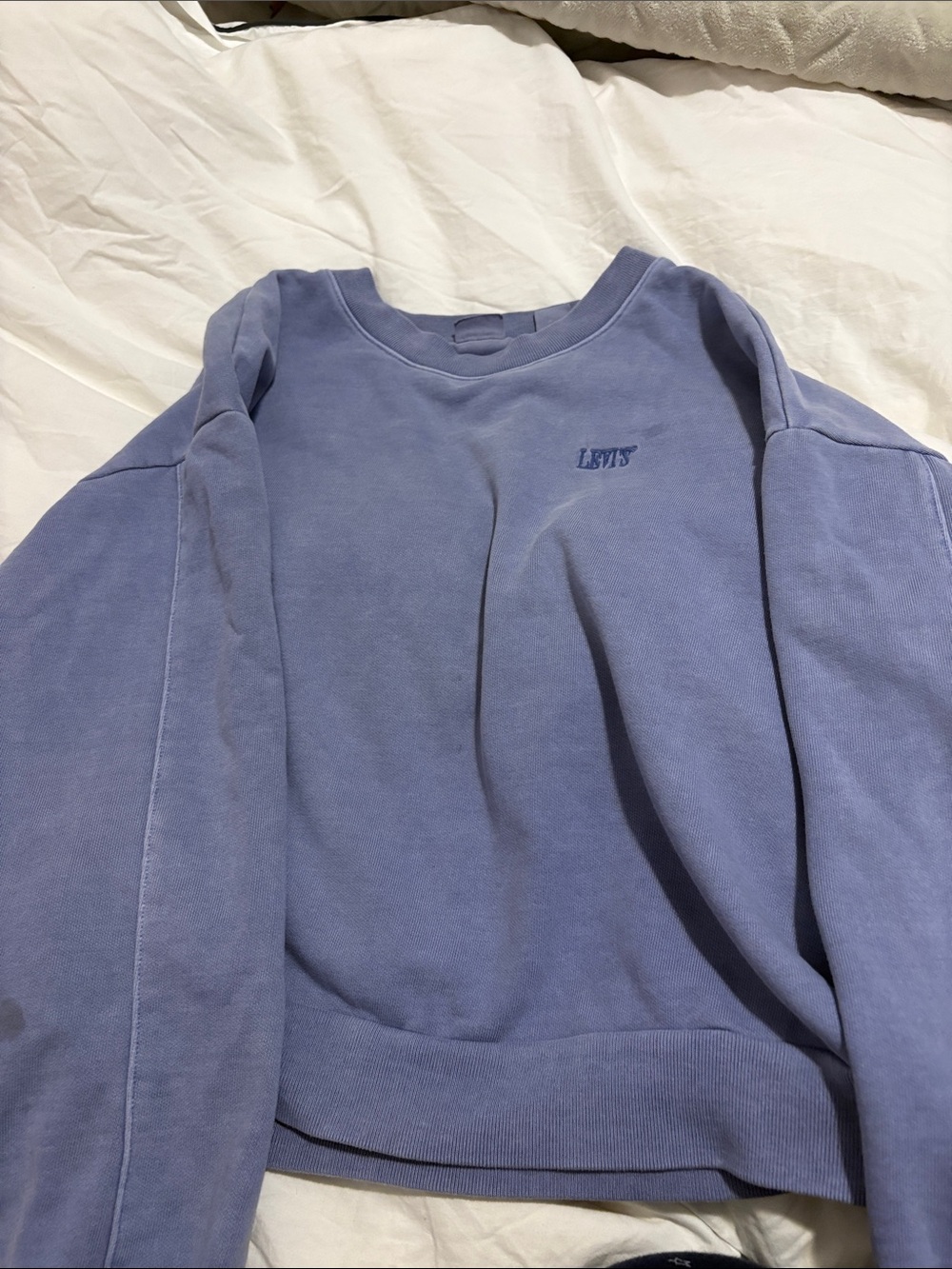 Levi'’s Ladies Crewneck Sweater in Dusty Lavender